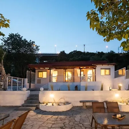 Semesterbostad Santa Marina Garden - A Asprovalta